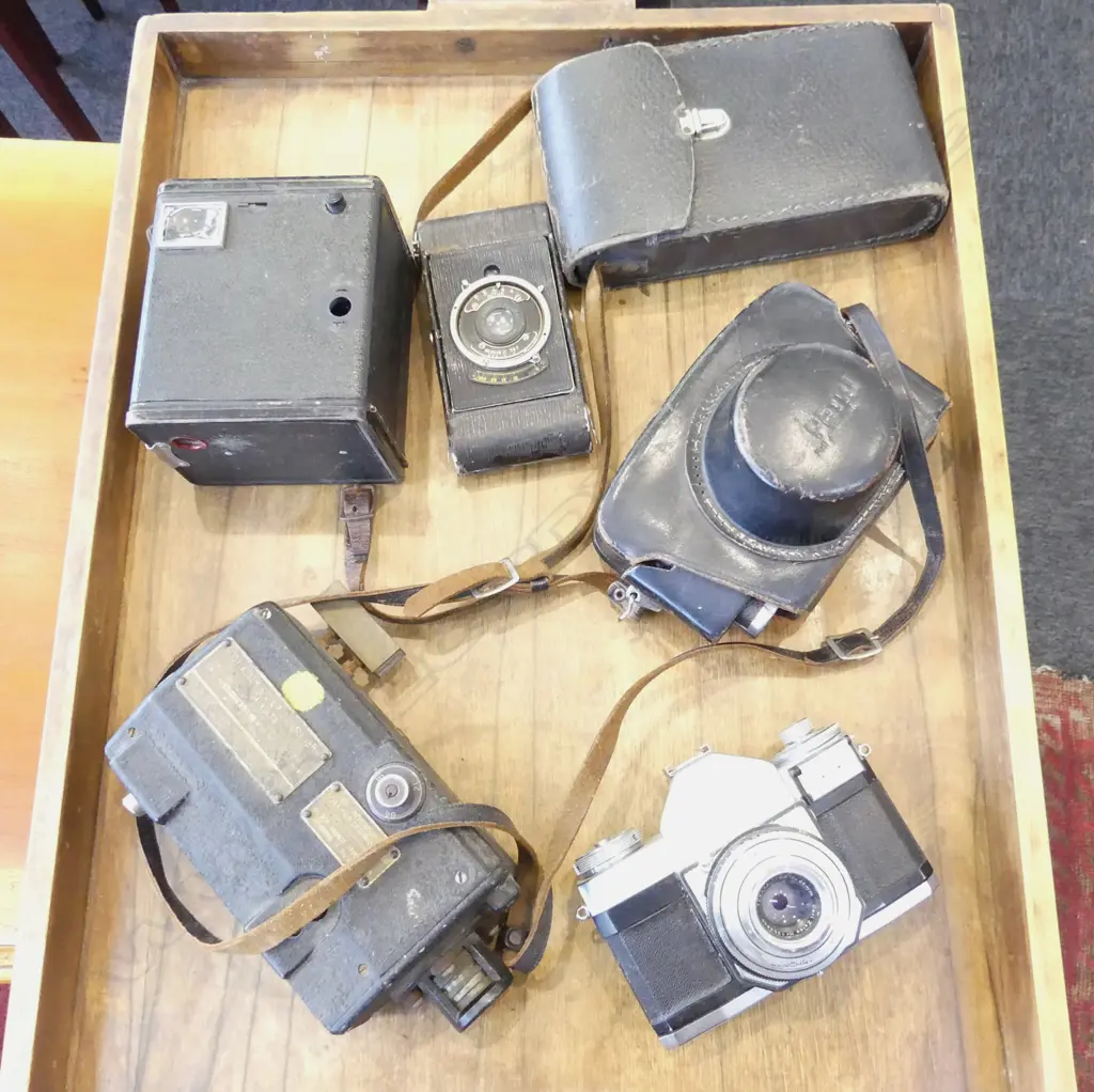 WOOD TRAY L590MM & 6 VINTAGE CAMERAS ZEISS CONTERFLEX ETC Image 1++