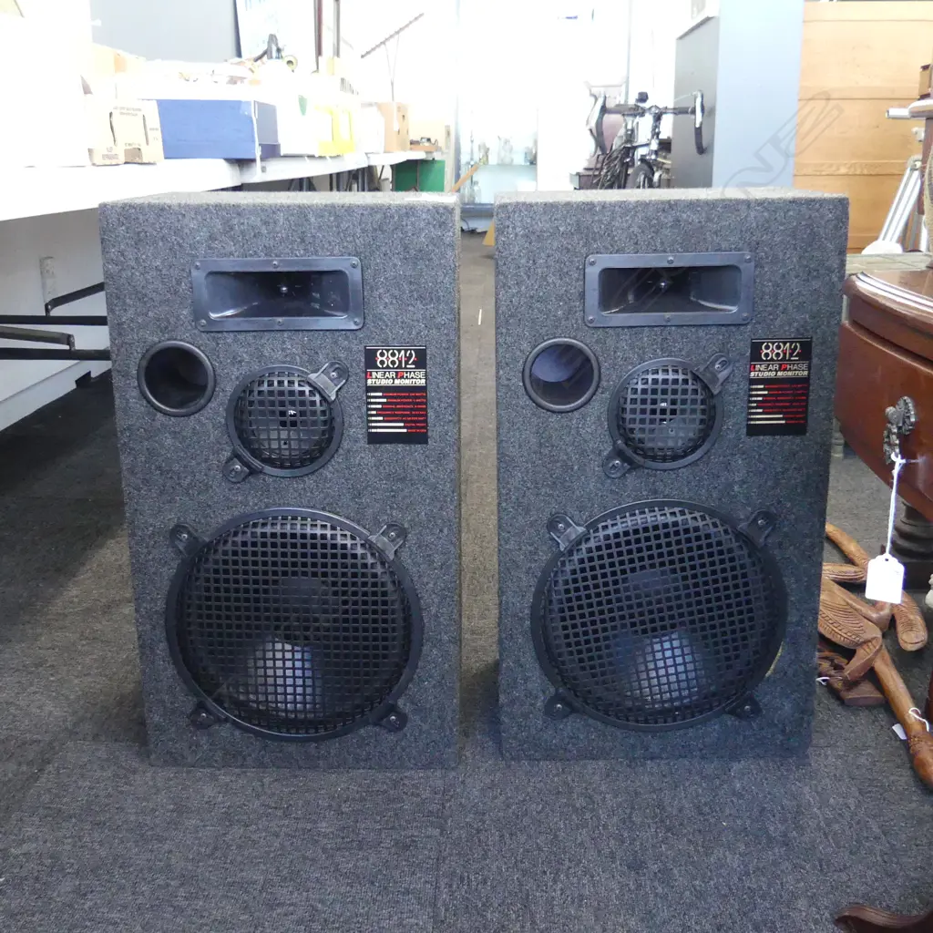 PR LG SPEAKERS, LINEAR PHASE STUDIO MONITOR, H.680mm Image 1++