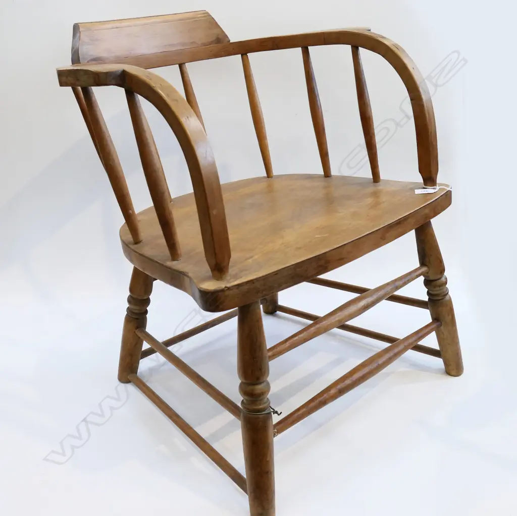 DOUGLAS CHAIR Image 1++