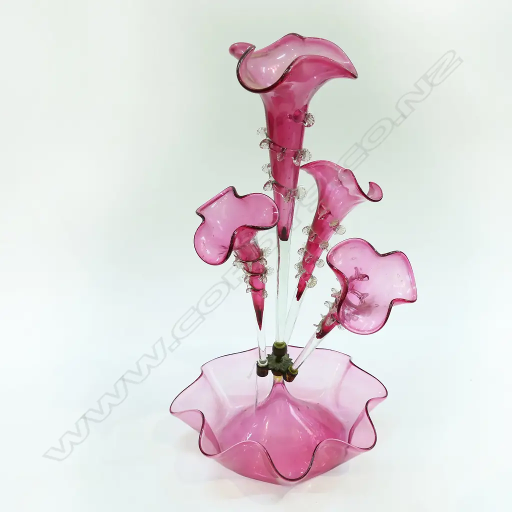 VICT CRANBERRY GLASS EPERGNE Image 1++
