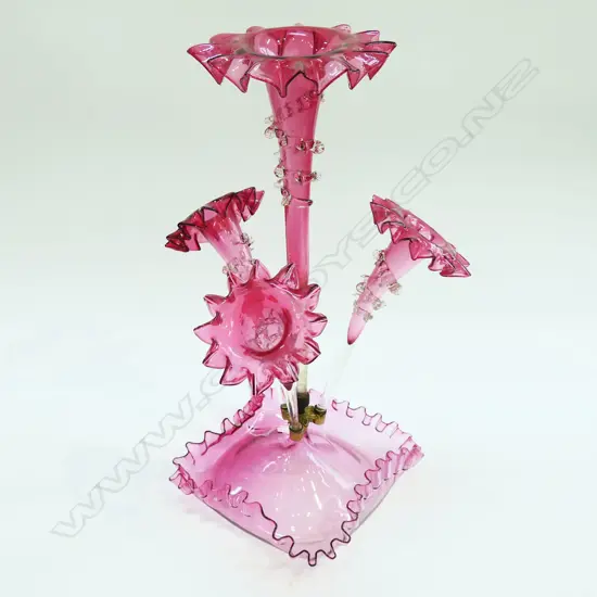 VICT CRANBERRY GLASS EPERGNE CRACK TO BASE