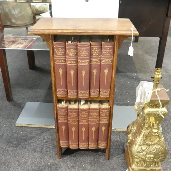 OAK SIDE TABLE 410x215x675mm + 10 VOLS. CHILDRENS ENCYCLOPIA