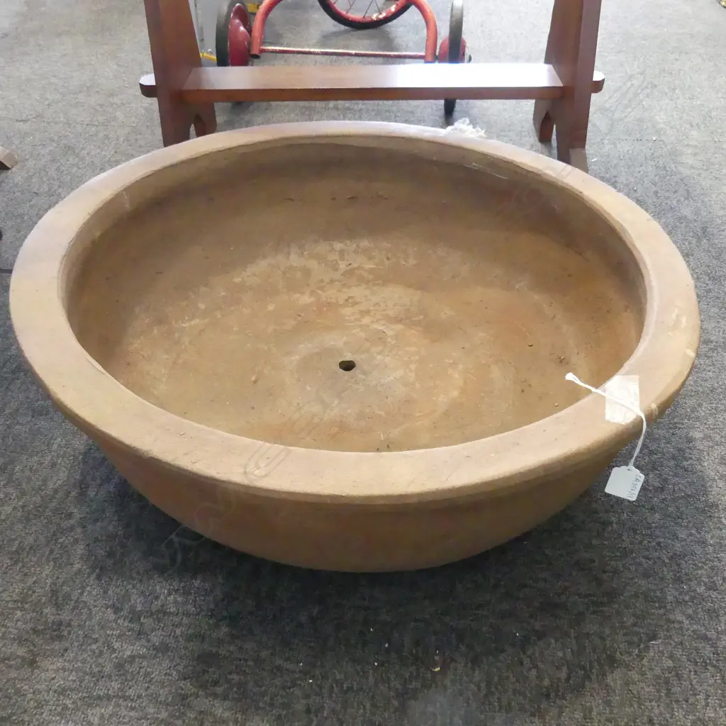 LG RUSTIC GARDEN POT 630mm dia H.220mm Image 1++