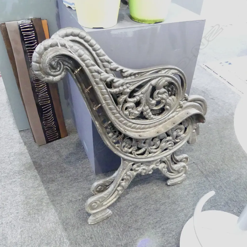 PR VICTORIAN CAST IRON BENCH ENDS H.790mm Image 1++