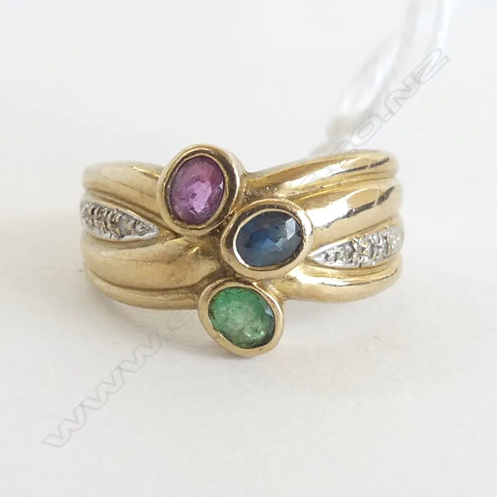 8ct RUBY SAPHIRE & EMERALD RING 3.1G marked 333 NOTE: NOT 20ct. SIZE L Image 1++