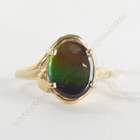 14ct YELLOW GOLD & DUBLET STONE (gold blue green) RING 4.47gms  SIZE Q