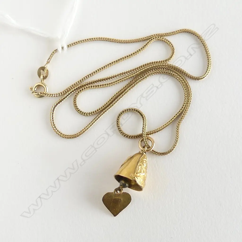 14CT GOLD CHAIN 3.3gms w. 18CT PENDANT 2.6gms Image 1++