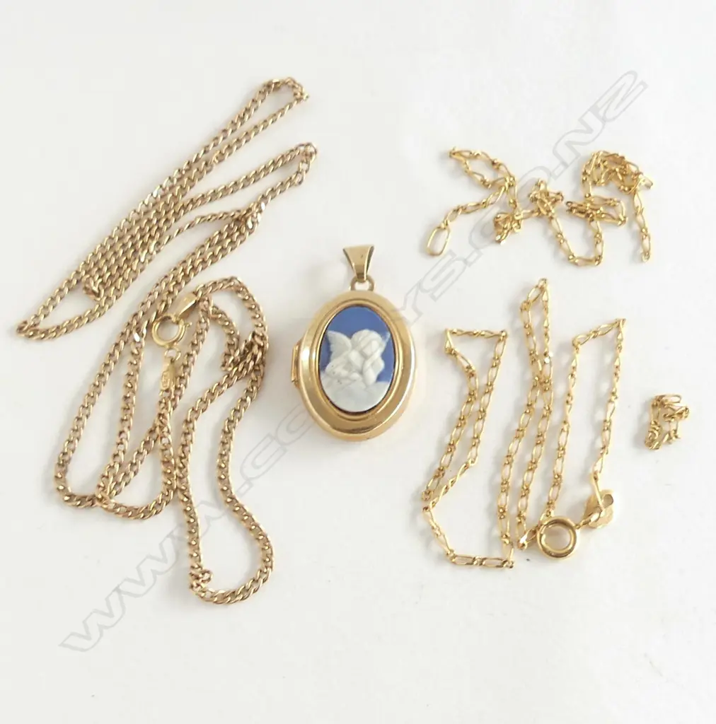 TWO 9CT GOLD CHAINS (ONE A/F) AND CAMEO - TOTAL 5.55GMS Image 1++