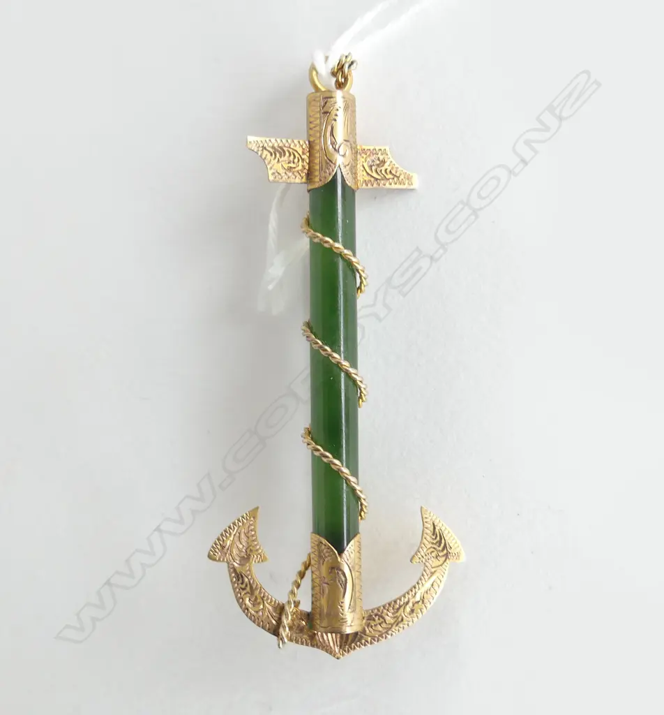 c1900 9ct GOLD & POUNAMU FOULED ANCHOR BROOCH Image 1++