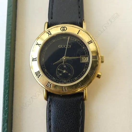 GUCCI WRIST WATCH, CASED