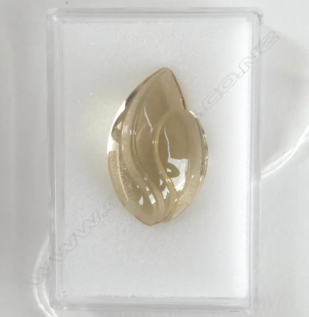 **RTV** CITRINE 37.8CT 30x19mm Image 1++