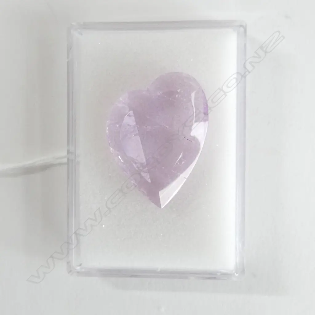 **RTV**ROSEQUARTZ 42.9CT 27x22mm Image 1++