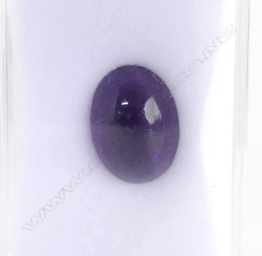 18ct AMETHYST CABOCHON Image 1++