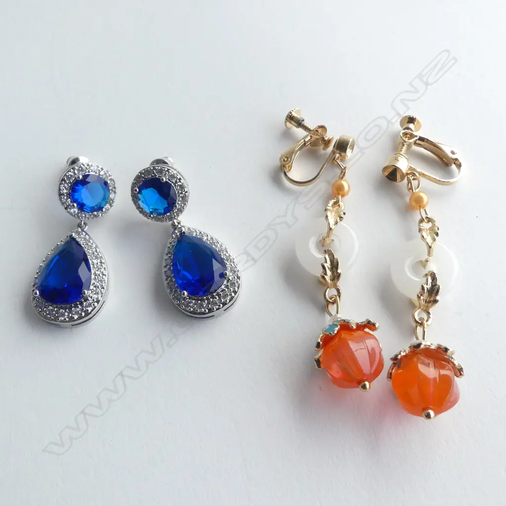 2 PR COSTUME DROP EARRINGS, FAUX SAPPHIRE & SCREWBACK FAUX JADE Image 1++