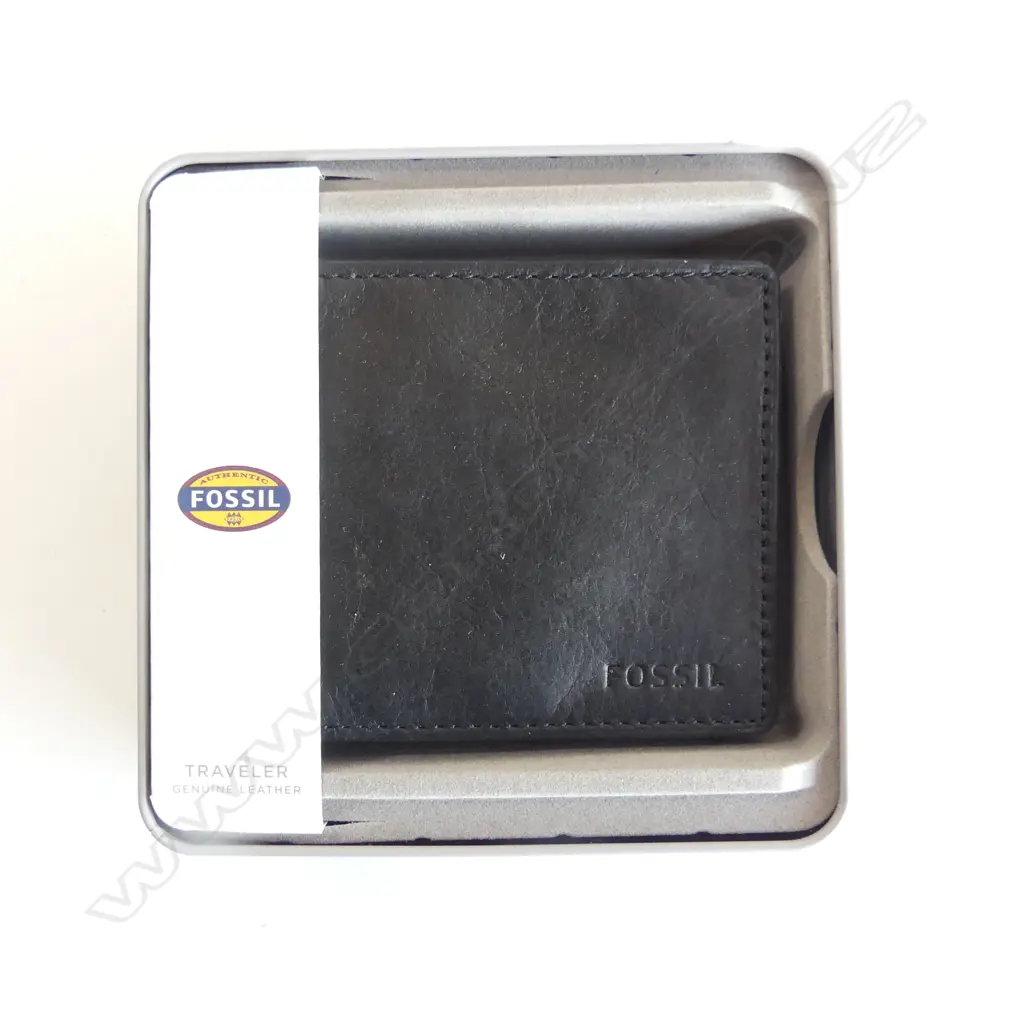 LEATHER FOSSIL BRAND WALLET, NEW Image 1++