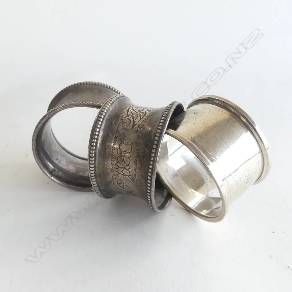 3 S/SILVER NAPKIN RINGS 46G Image 1++