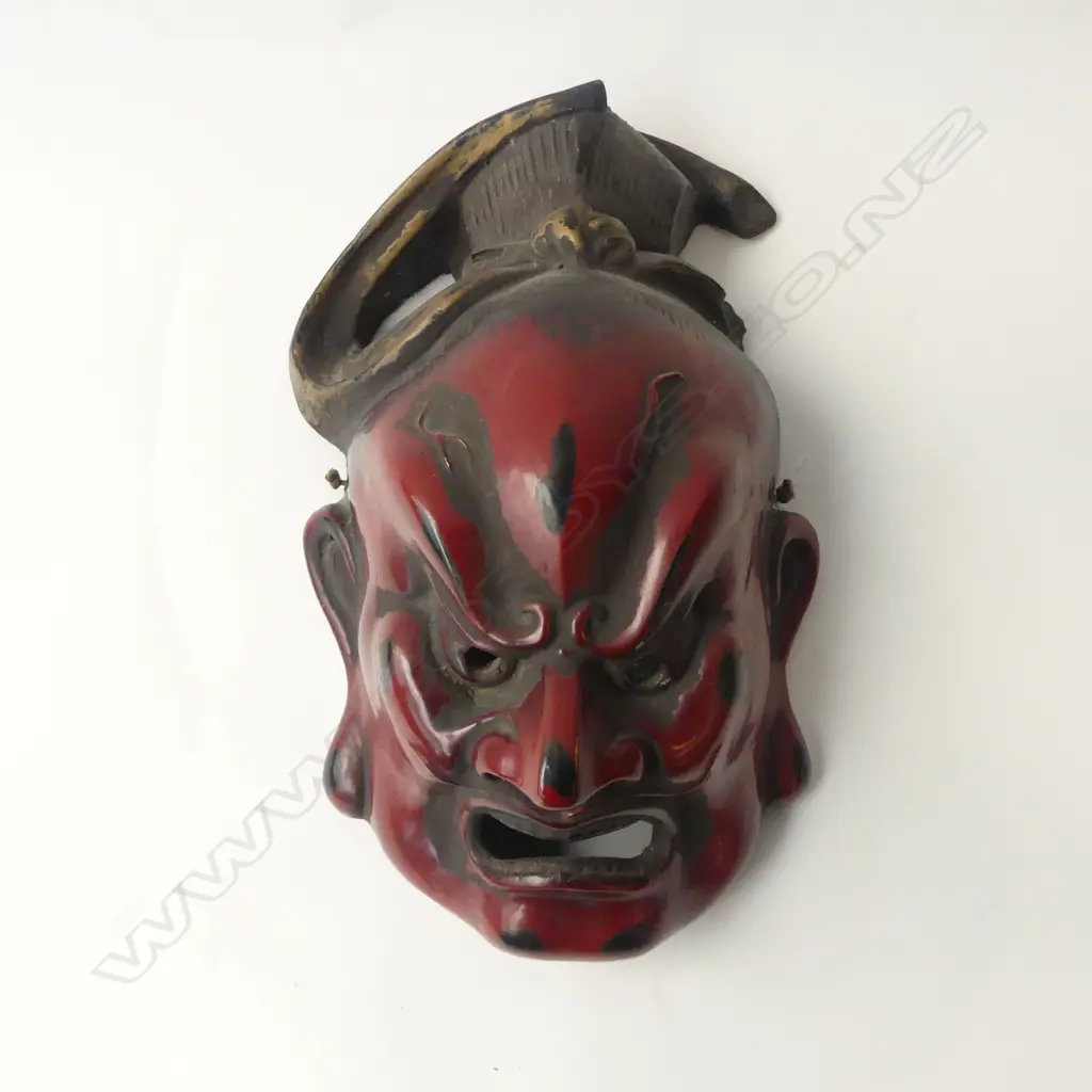 JAPANESE 'GARDIAN' MASK, RED LACQUER w BLACK UNDERPAINTING, H.350mm (sm surface crack) Image 1++