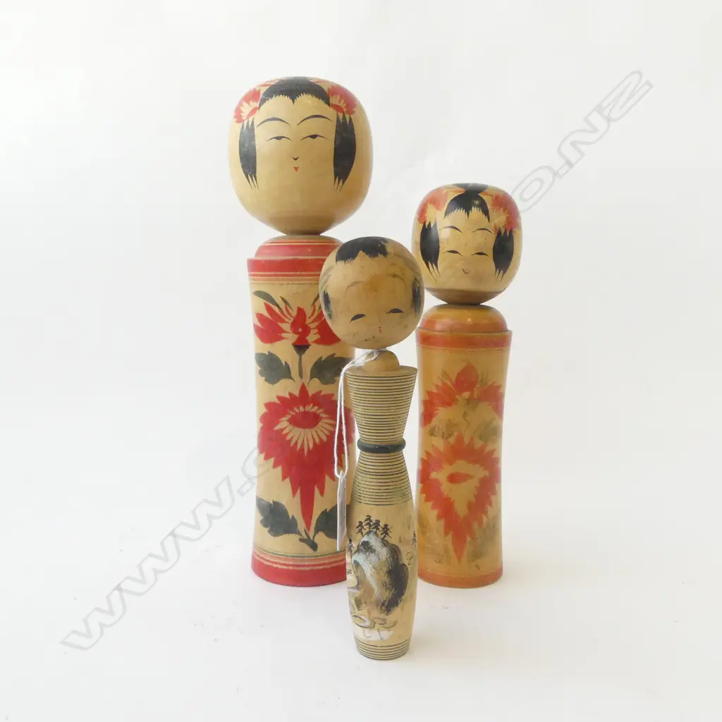 3 WOODEN JAPANESE KOKESHI DOLLS H.300mm Image 1++