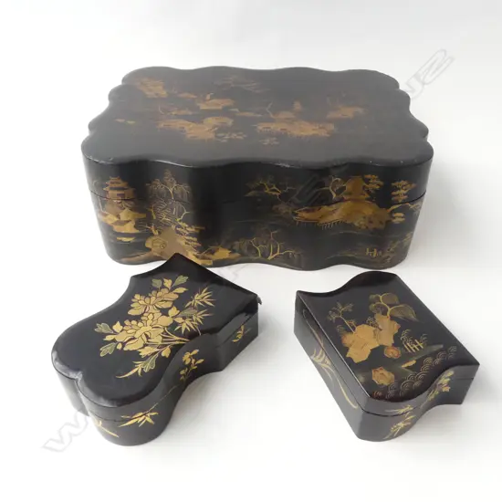ANTIQUE ORIENTAL LACQUERED LIDDED CONTAINER 390x285x140mm + 2 INTERNAL BOXES