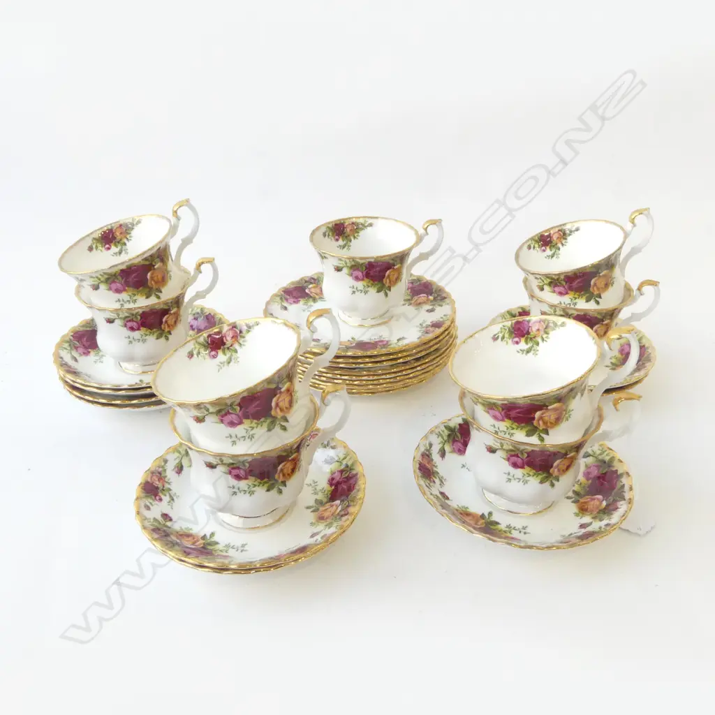 9 ROYAL ALBERT OLD COUNTRY ROSES TRIOS (1 CUP AF) Image 1++