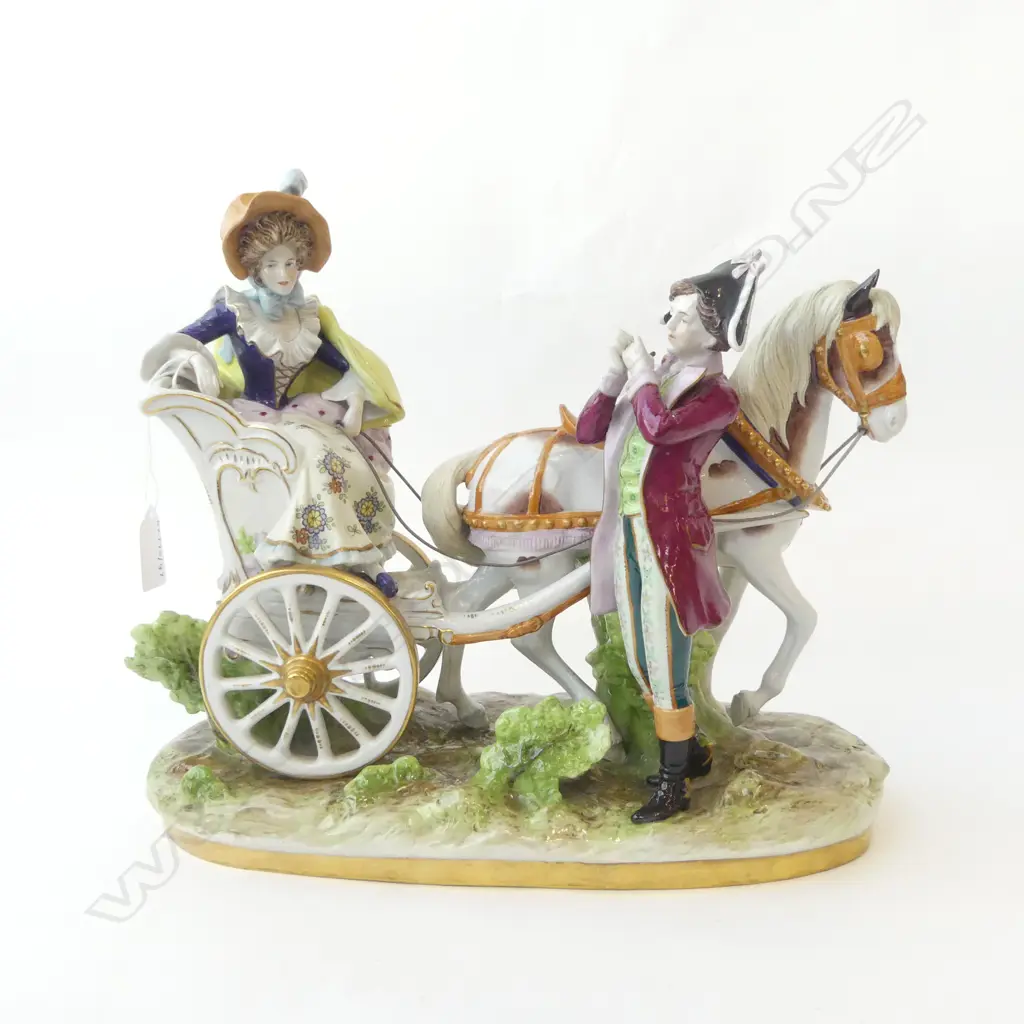 DRESDON CHINA CARRAGED COUPLE H290 L330MM Image 1++