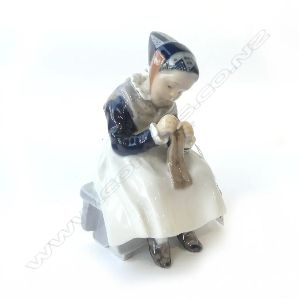 ROYAL COPENHAGEN DENMARK FIGURE OF LADY SEWING, H.150MM L.100MM Image 1++