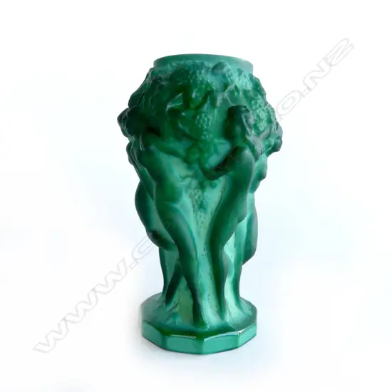 BOHEMIAN ART NOUVEAU MALACHITE GLASS VASE 'THE GRAPE HARVEST' by CURT SCHLEVOGT (1869-1959) H.125mm