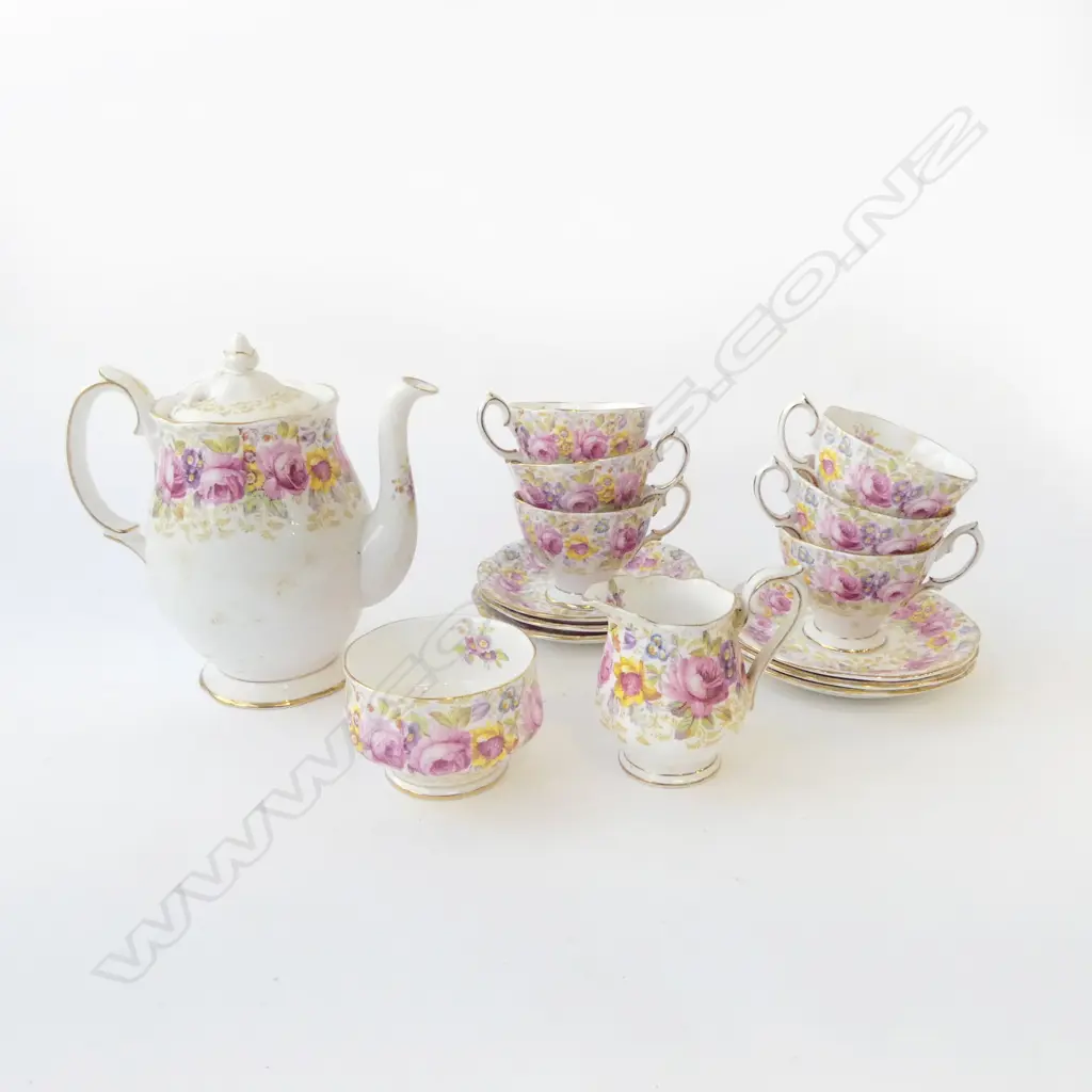 ROYAL ALBERT 'SERENA' 6 SETTING TEA SET, INCLD TEAPOT, M/S & C/S Image 1++