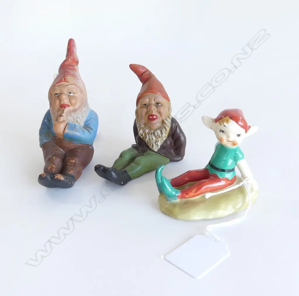 3 VINTAGE CHINA PIXIES H90MM TALLEST Image 1++