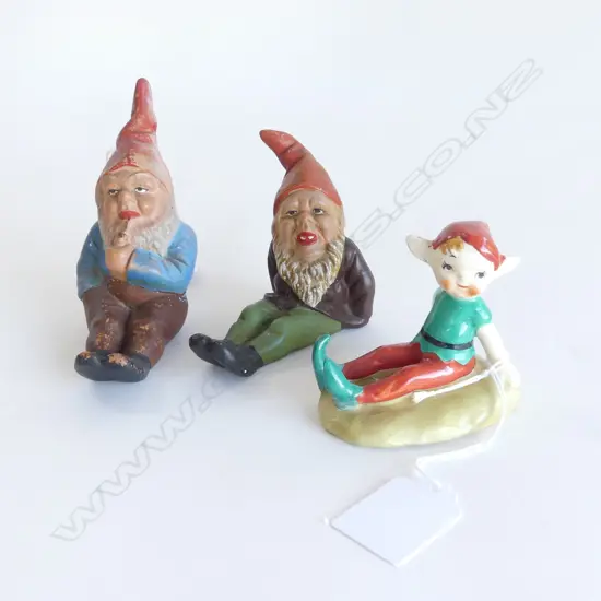 3 VINTAGE CHINA PIXIES H90MM TALLEST