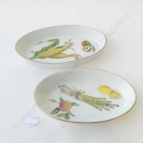 PR ROYAL WORCESTER EVESHAM OVENWARE OVAL DISHES, L.300mm & 270mm