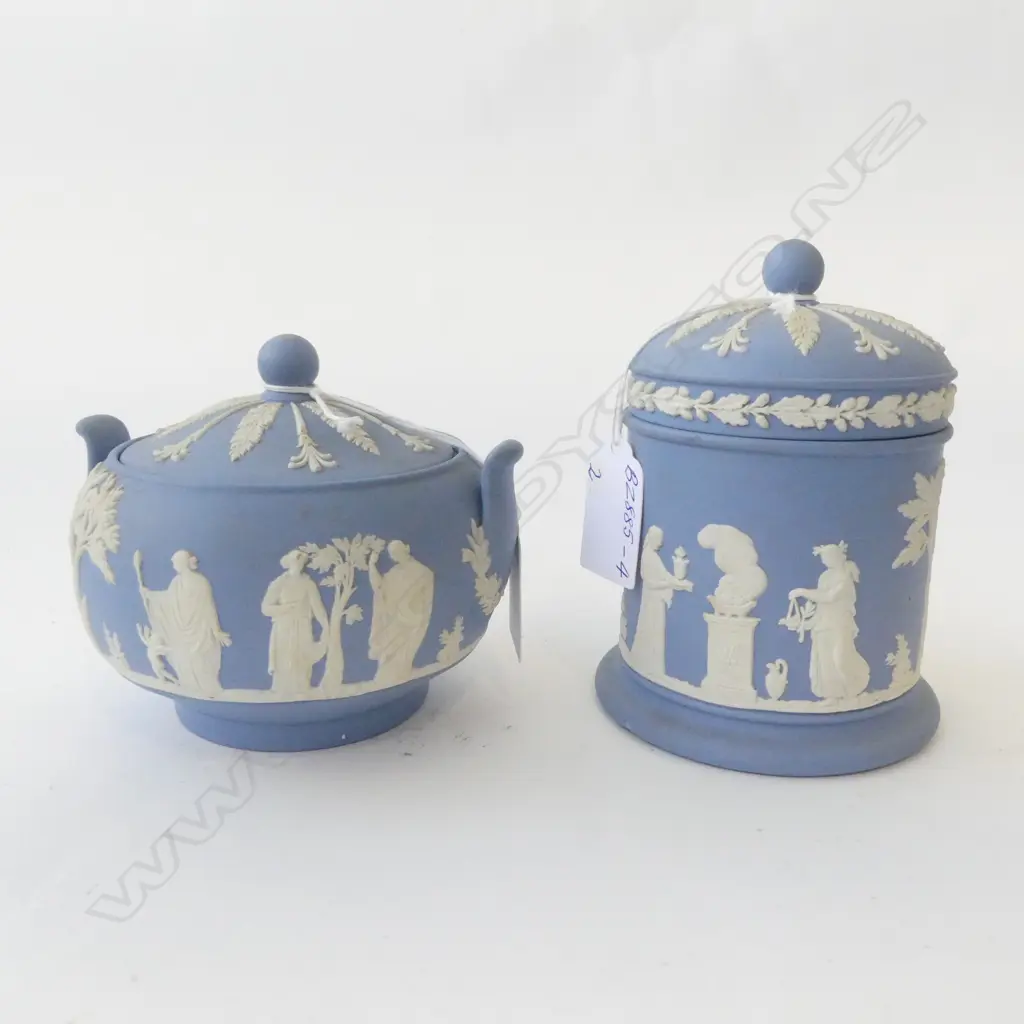 2 PCS WEDGWOOD JASPERWARE, LIDDED VANITY JAR & LIDDED SUGARBOWL Image 1++
