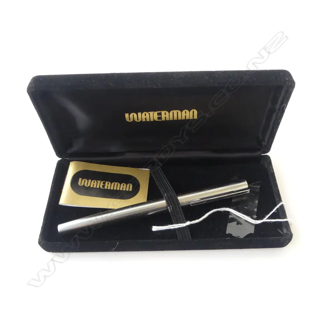 VINTAGE WATERMAN FOUNTAIN PEN IN BOX WITH LABEL, UNUSED Image 1++