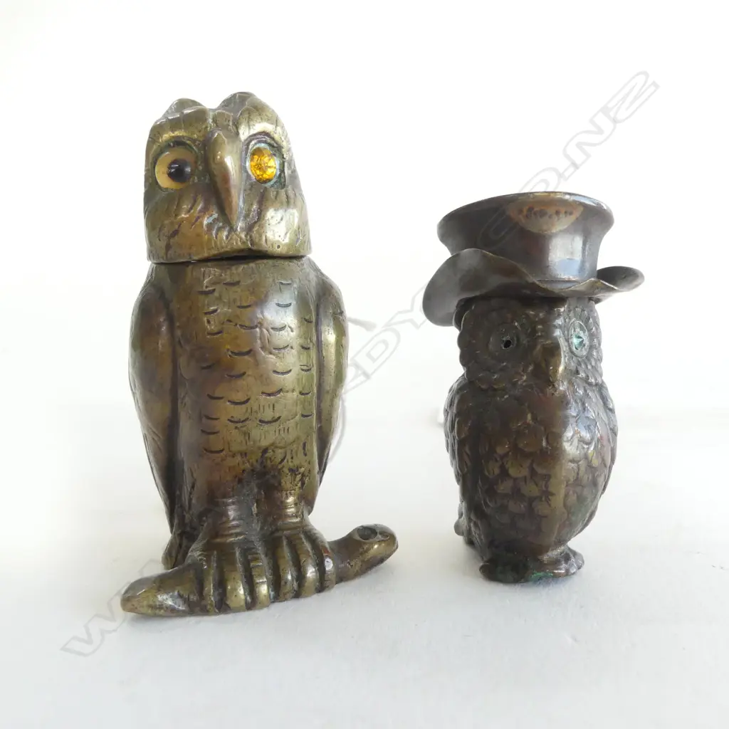 2VINTAGE BRONZE OWL VESTA BOXES FAULTS TO EYES H70 Image 1++
