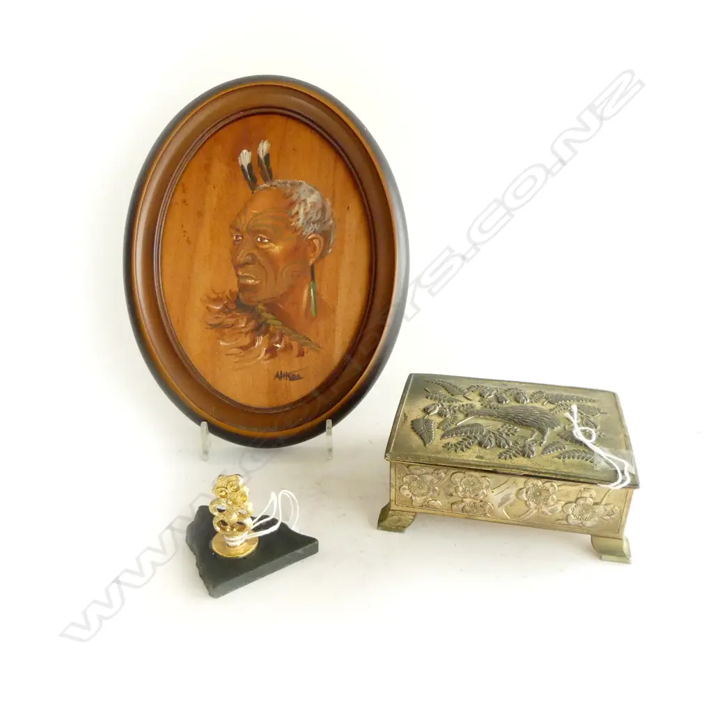 3PCS NZ KIWIANA MAORI PORTRAIT H220 KIWI BOX L115 & TIKI ON GREENSTONE BASE  H50MM Image 1++