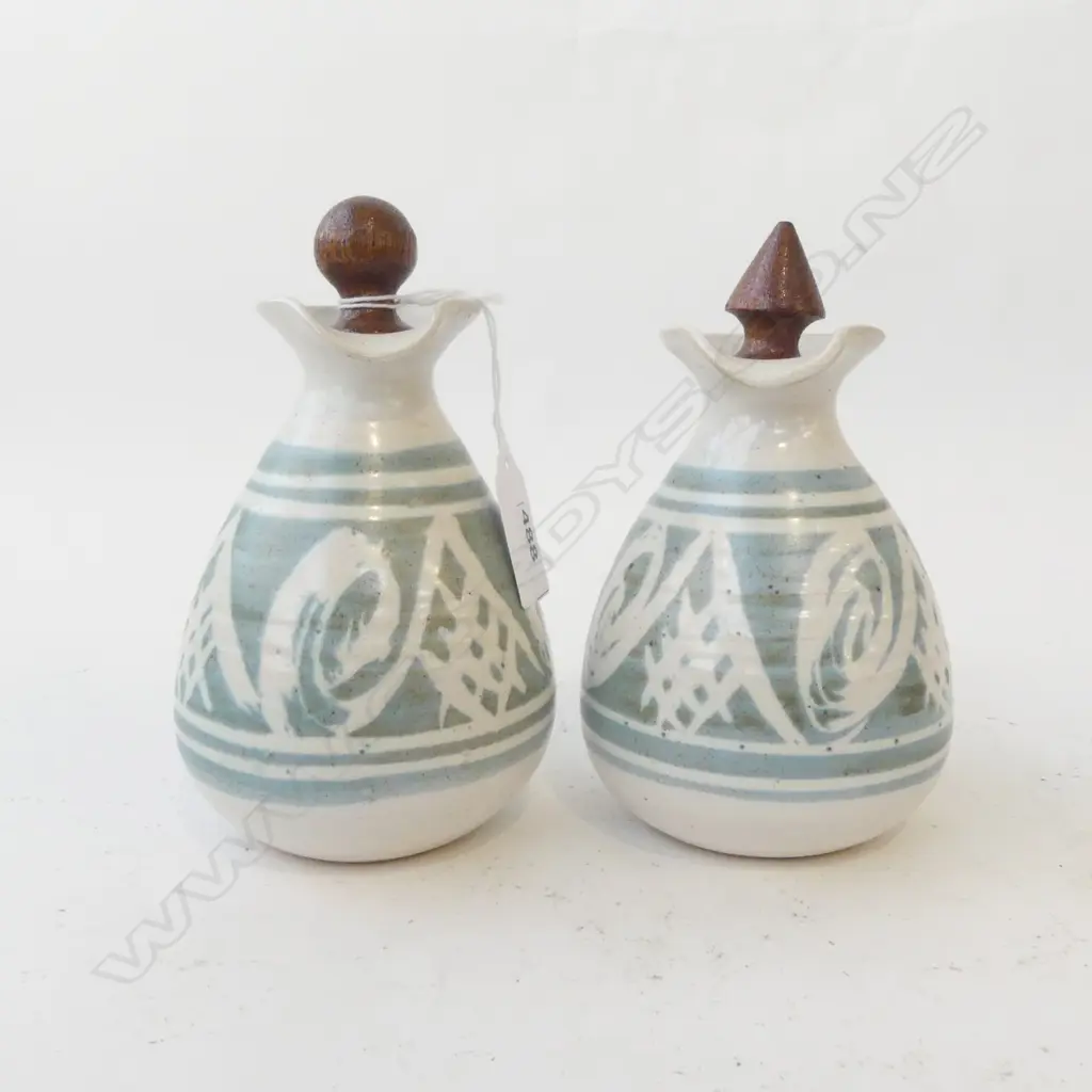 HANMER OIL & VINEGAR SET, WOODEN STOPPERS, H.160mm Image 1++