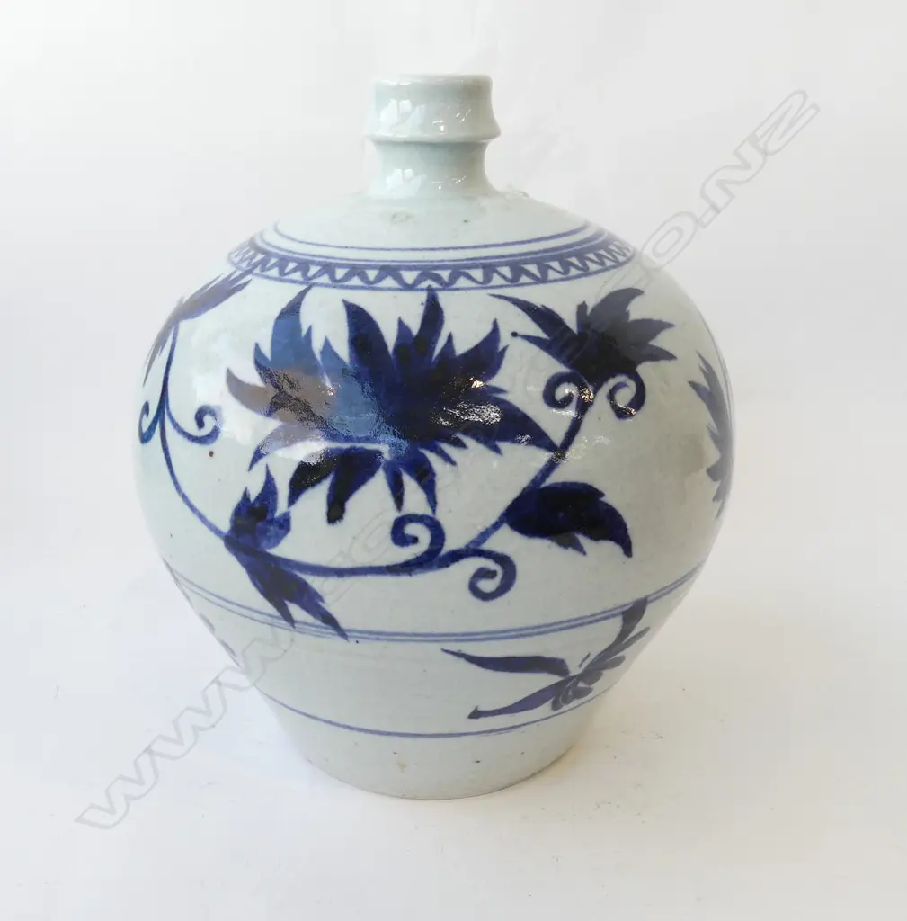 NICHOLAS BRENDON NZ STUDIO POTTERY VASE sinuous blue leafy vine on celedon Chinese style H.290mm Image 1++