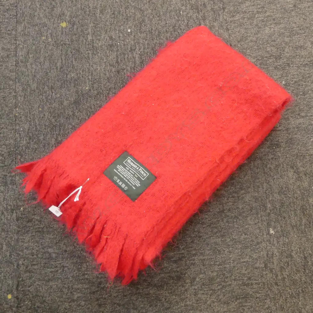RED AUSTRALIAN MOHAIR RUG L1660MM Image 1++