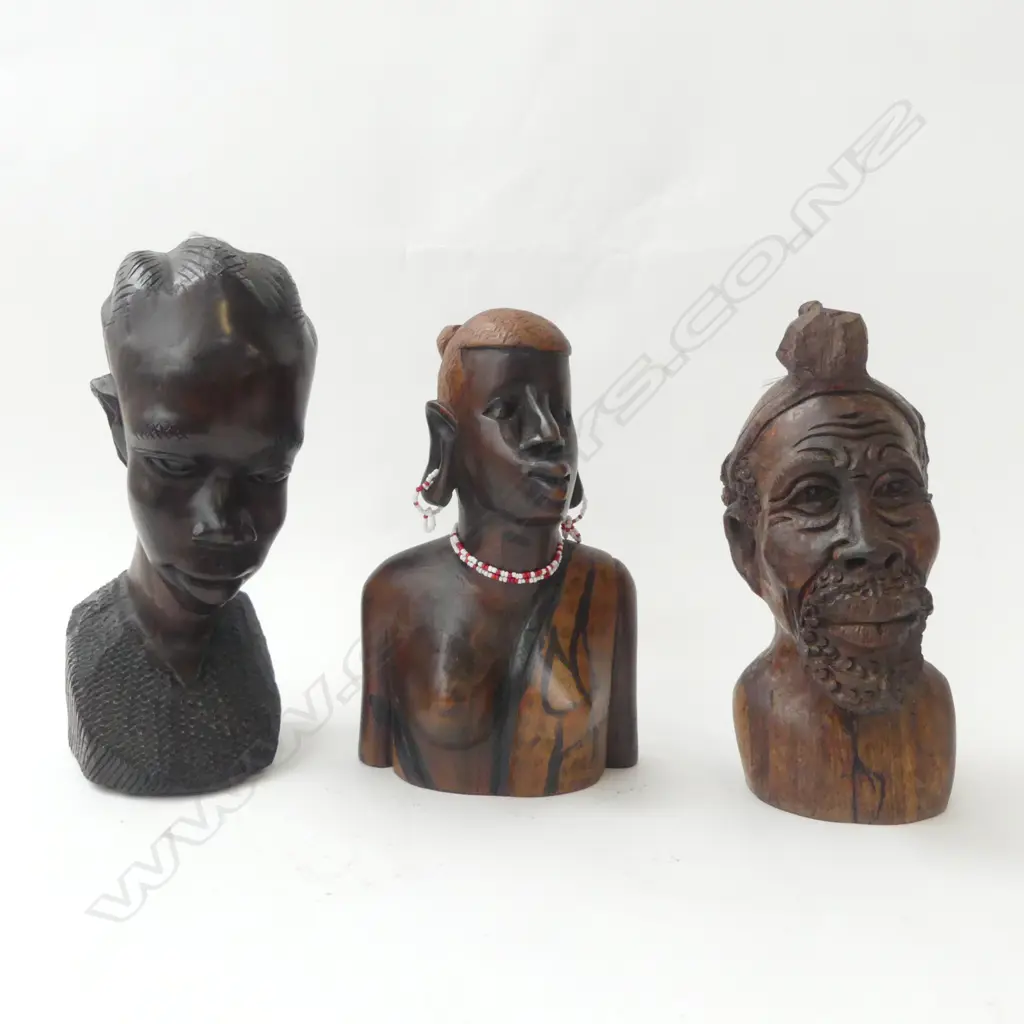 3 AFRICAN CARVED HARDWOOD FIGURES H230MM TALLEST Image 1++