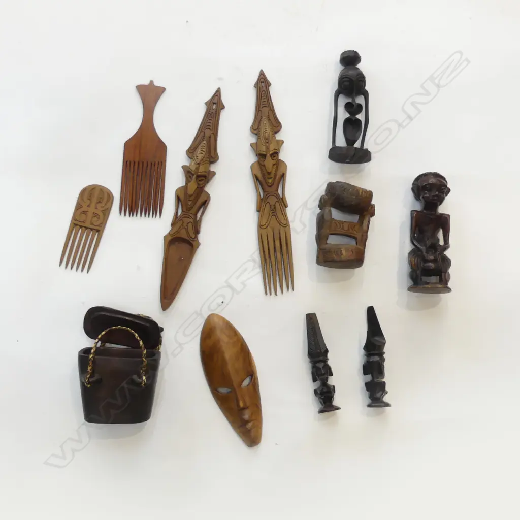 SMALL BOX ETHNIC WOOD CARVINGS Image 1++