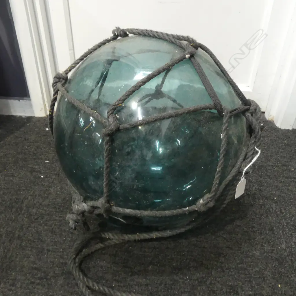 OLD GLASS FISHING FLOAT WITH NETTING hand blown APPROX. Dia.400mm Image 1++