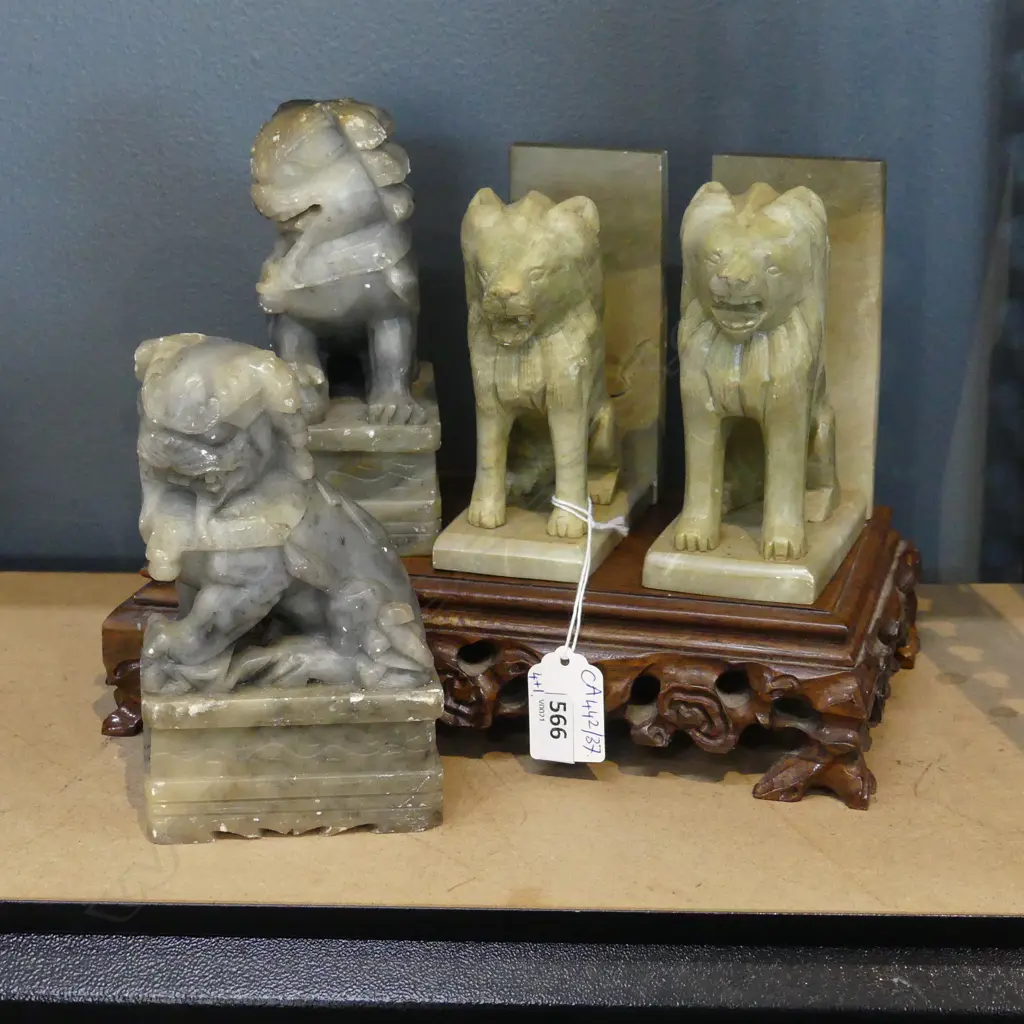 PR SOAPSTONE FU DOGS & BOOKENDS (1 REPAIRED) + WOODEN STAND W.250mm Image 1++