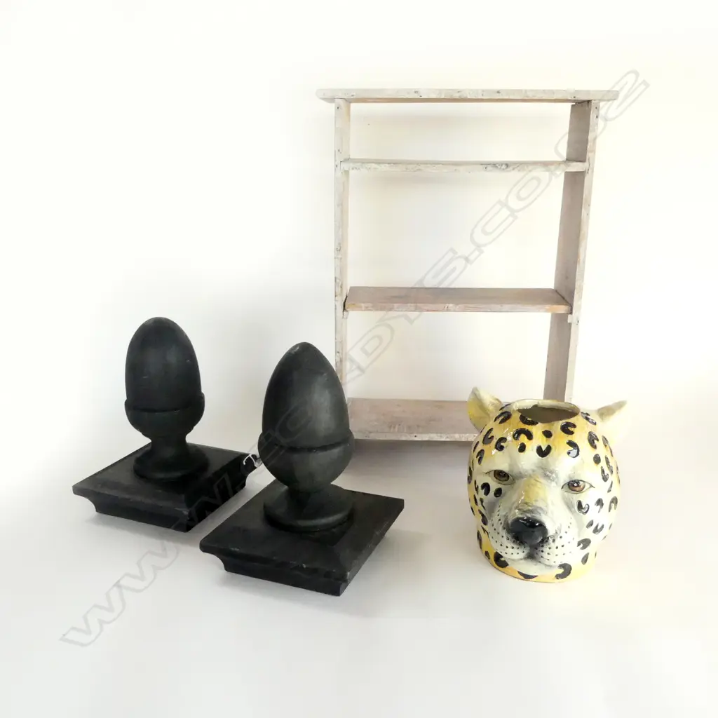 PR EBONISED WOODEN ACORN FINIALS H.200mm, RESIN LEOPARD VASE, WHITE WASHED SHELVES H.430mm Image 1++