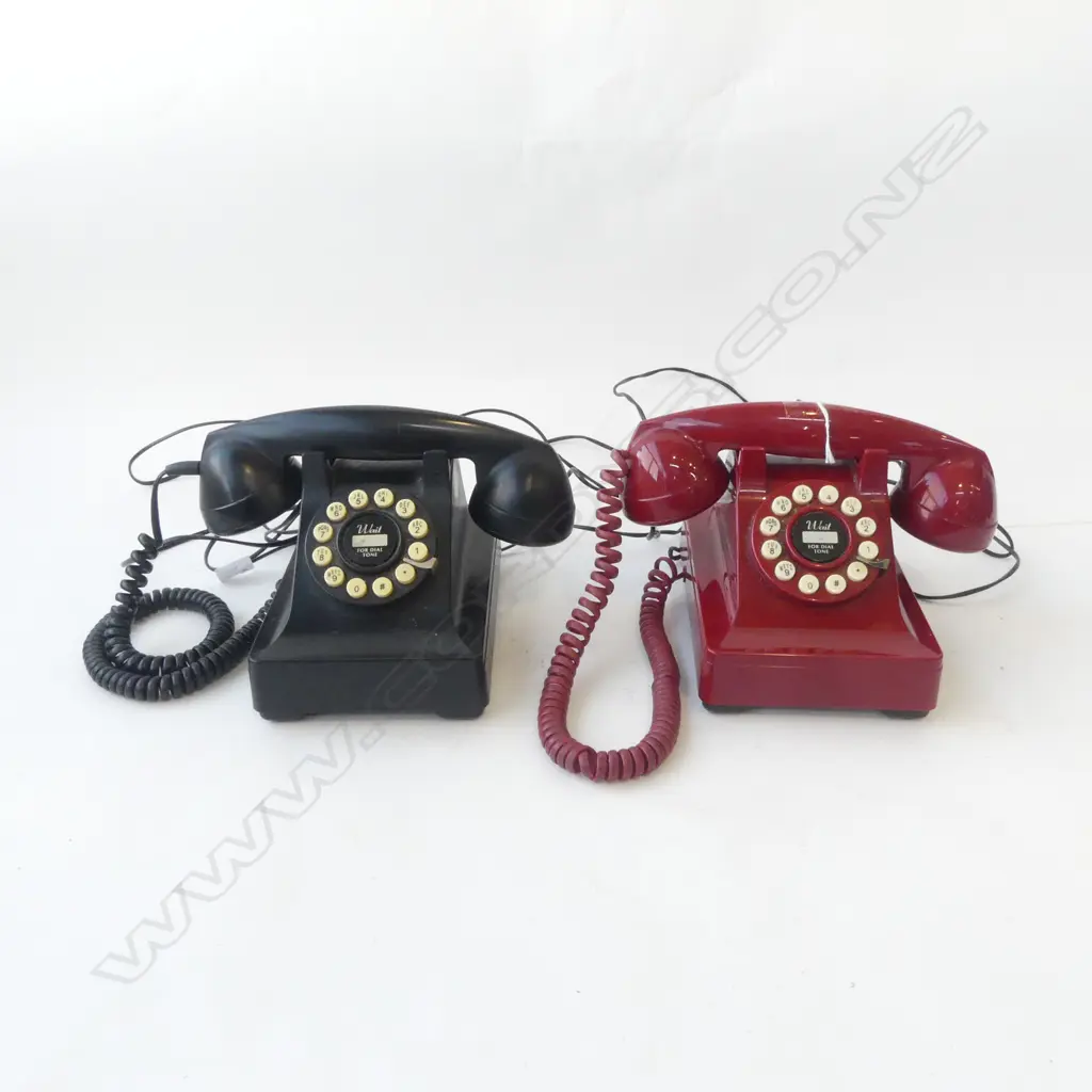 2 DIAL PHONES; RED & BLACK Image 1++