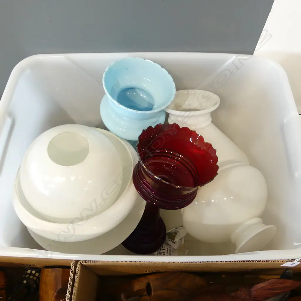 6 WHITE GLASS SHADES + 2 VICTORIAN VASES H.300mm Image 1++