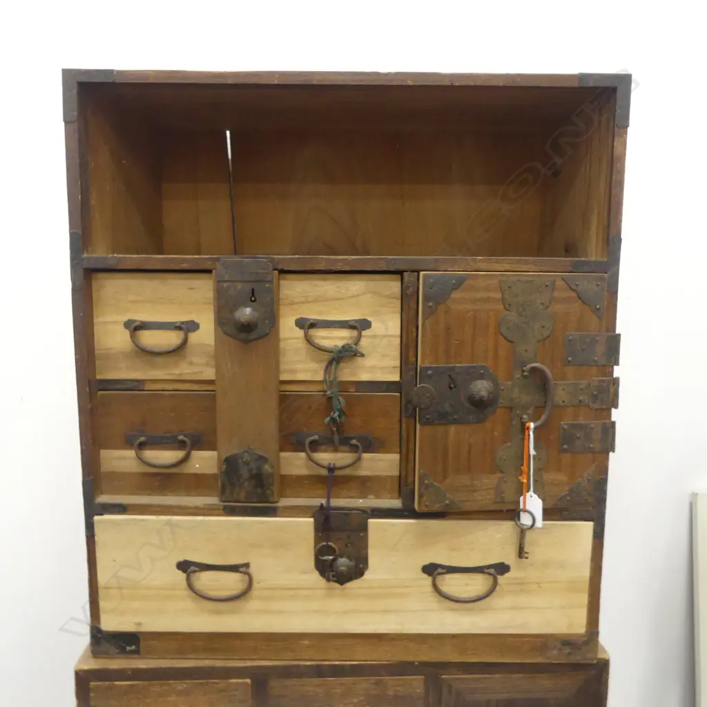 TANSU CHEST 570x305x635mm Image 1++