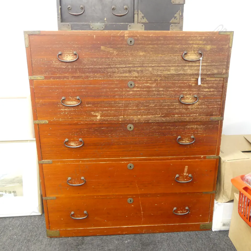 PAULOWNIA AND CEDAR KIMONO CHEST. 5 drawer. H.1035mm. Image 1++
