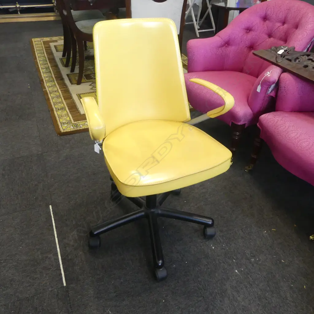 YELLOW LEATHER OFFICE CHAIR; FASEM ITALY Image 1++