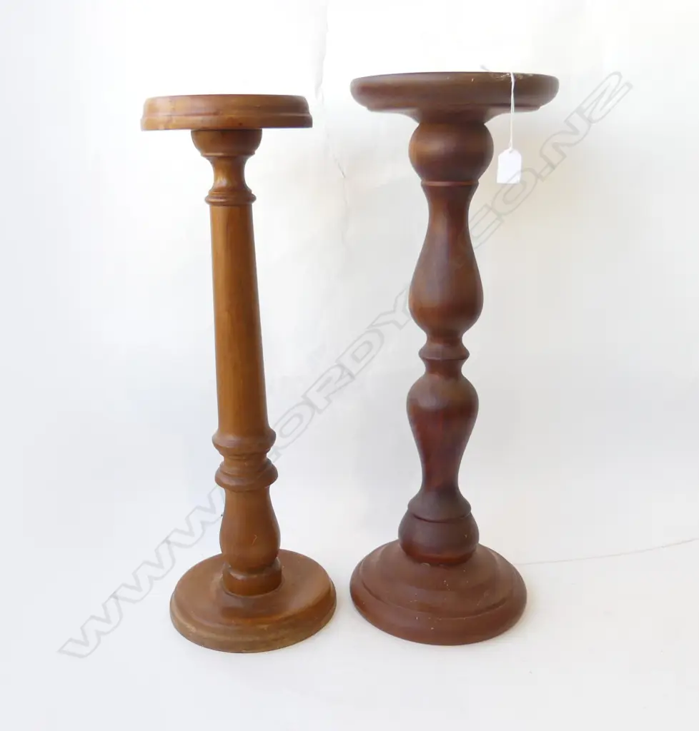 2 TURNED WOODEN PLINTHS H.665 / 685mm Image 1++