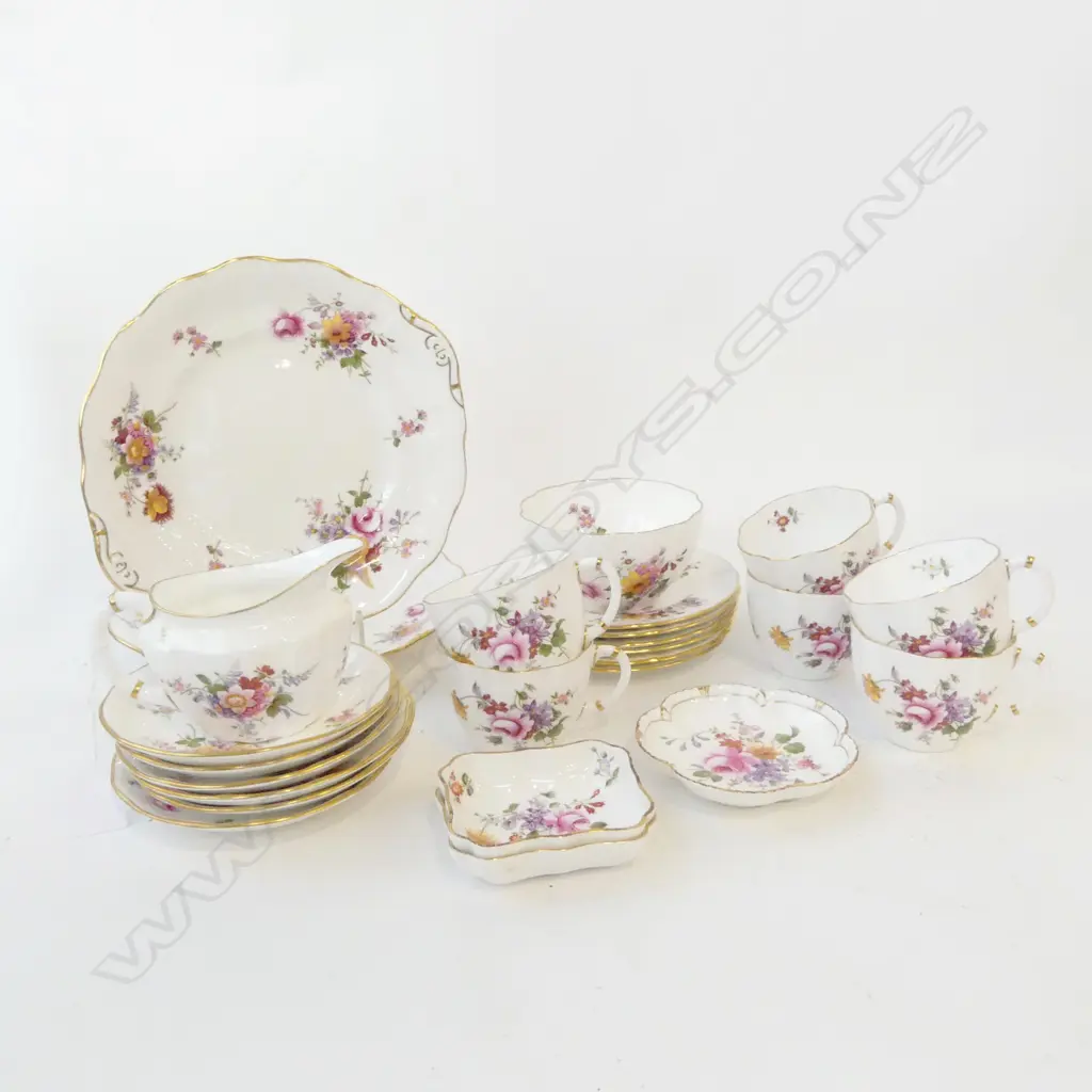 ROYAL CROWN DERBY 'DERBY POSIES' PART TEA SET INCL. 6 C/S TRIOS ETC Image 1++